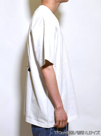 BEHIND THE PACK PASS TEE -WHITE-
