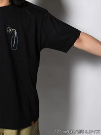FLOWER BEHIND SS TEE -BLACK-