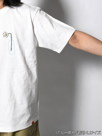 FLOWER BEHIND SS TEE -WHITE-