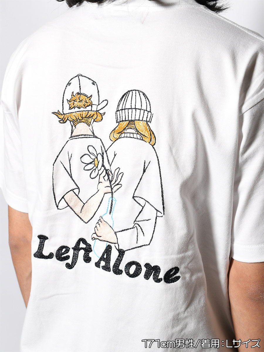 FLOWER BEHIND SS TEE -WHITE-