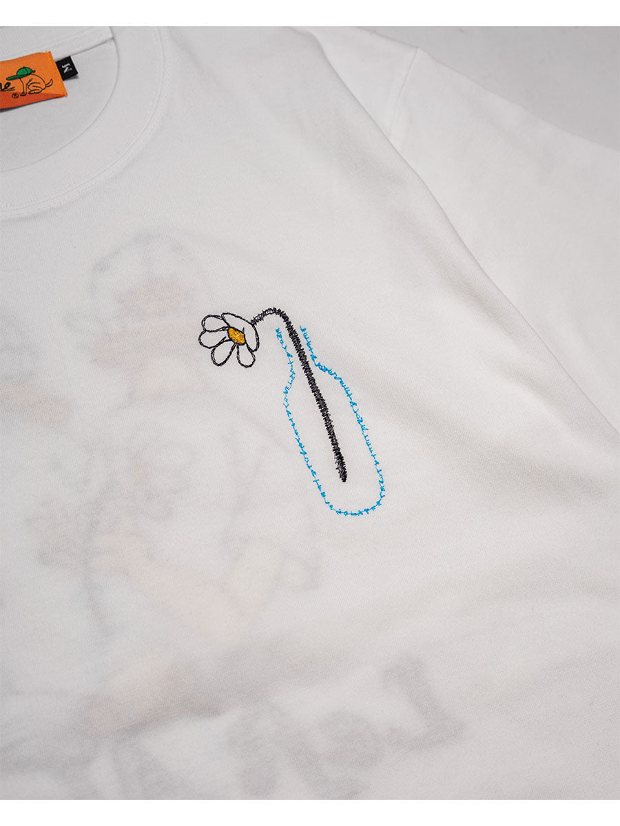 FLOWER BEHIND SS TEE -WHITE-