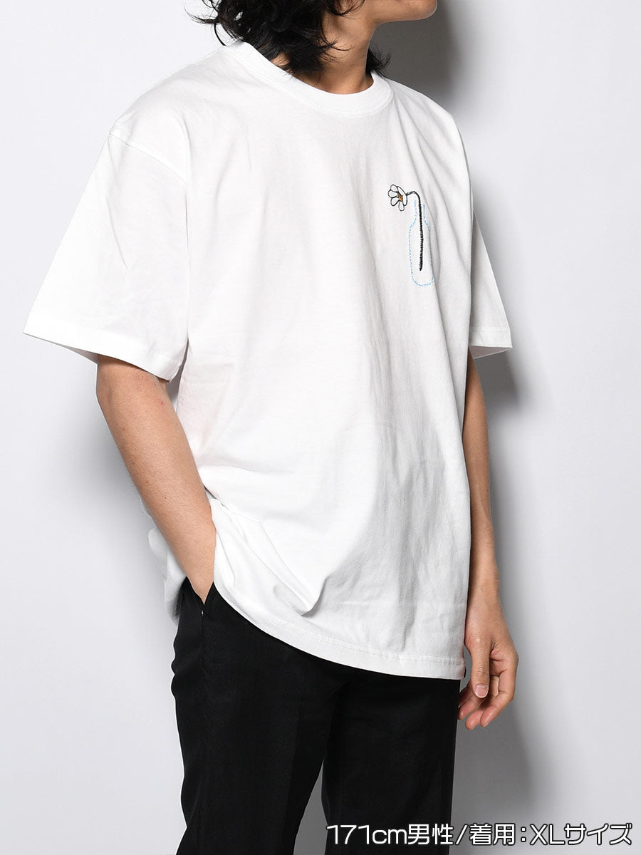 FLOWER BEHIND SS TEE -WHITE-